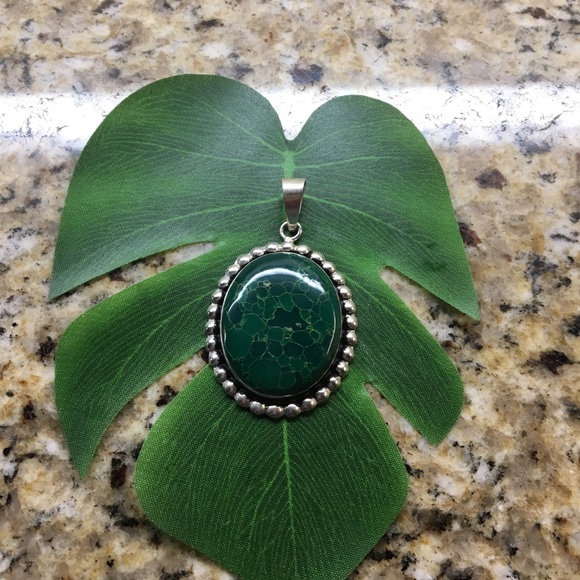 Sale ππΊ NWOT Green Turquoise Sterling Silver Pendant! - Picture 2 of 5